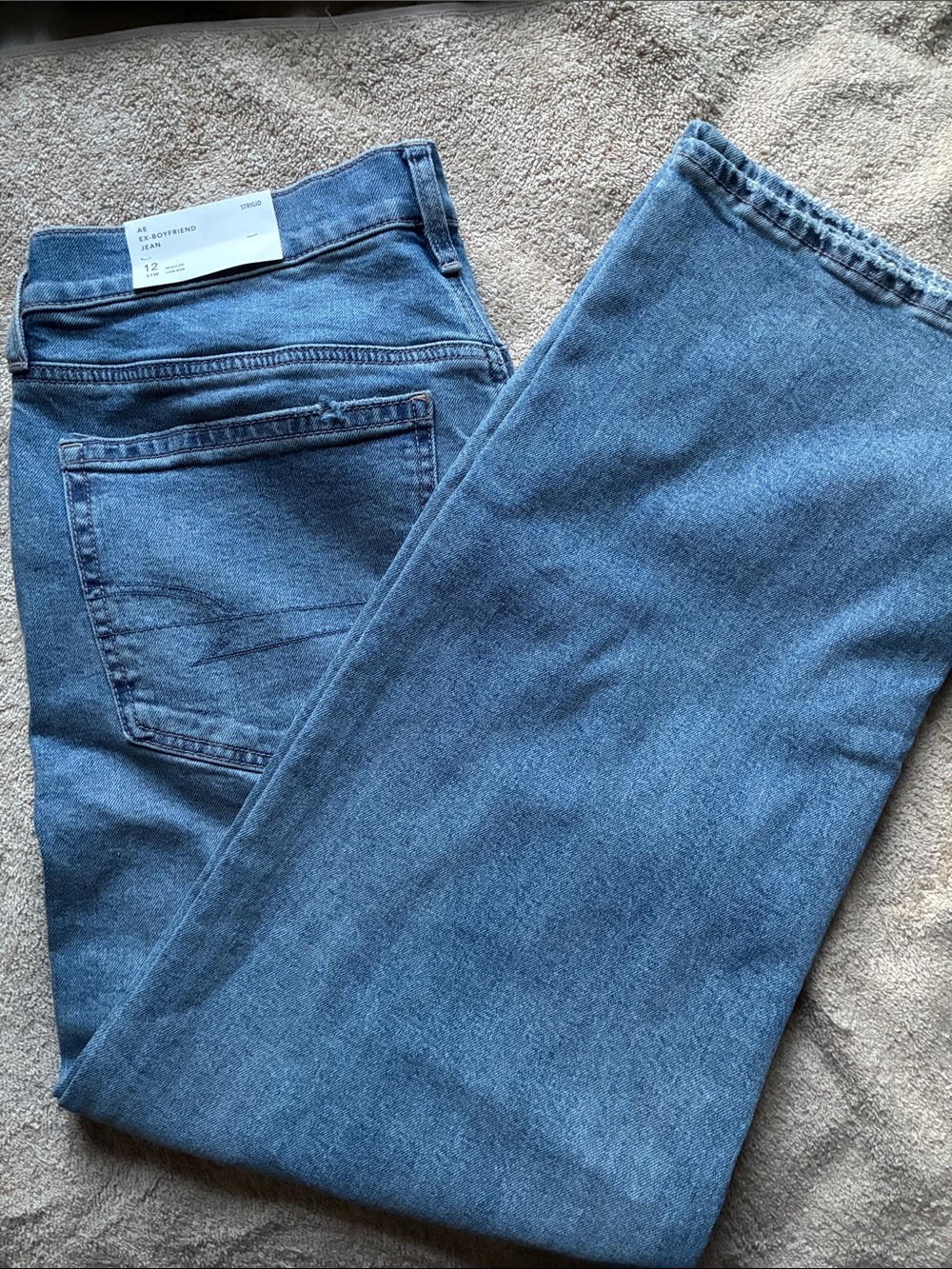 American Eagle 12/31 Women's Light Blue Boyfriend Jeans